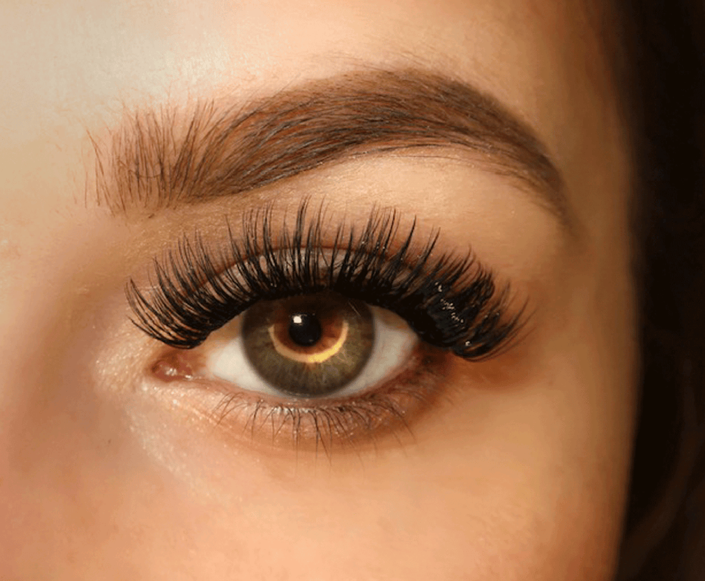 Flirty Wink Lashes